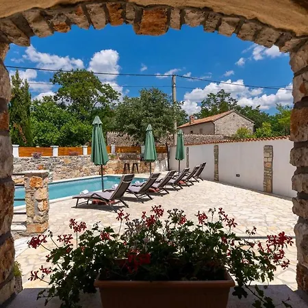 Hiza Bratovici Holiday home Porec